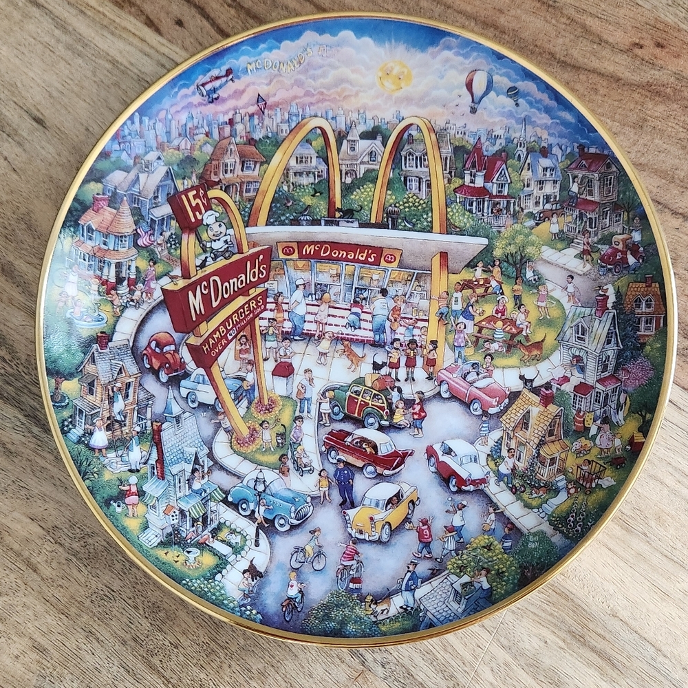 Franklin Mint Limited Edition McDonald's Golden Moments Plate - Golden Arches